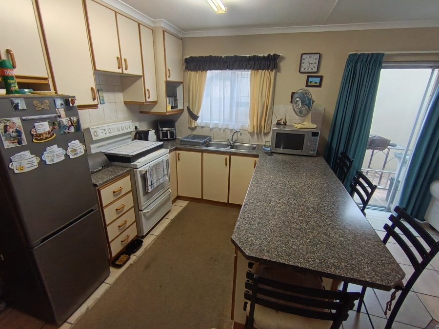 To Let 3 Bedroom Property for Rent in Onverwacht Western Cape